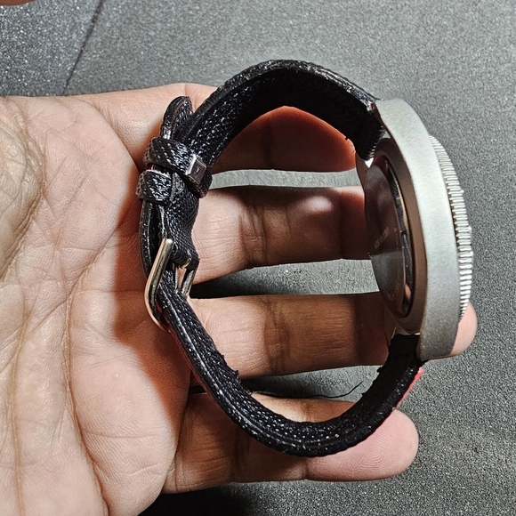 Cleveland Indians Mlb Sports Mens Quartz Fashion Watch Silver Tone Working shows - Picture 2 of 9